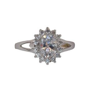 NWOT Fragrant Jewels Oval Cut Halo Cubic Zirconia Ring Size 8.25 US